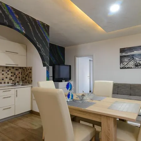 Etta Ciovo Apartmán
