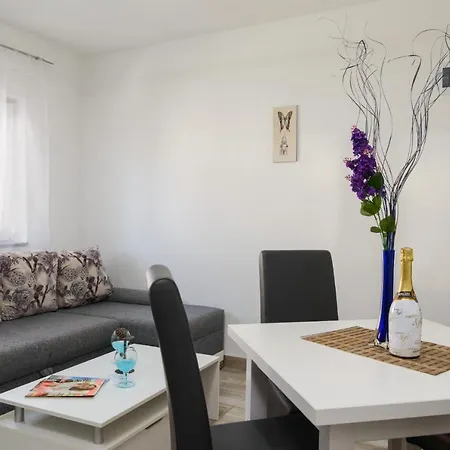 Etta Ciovo Apartman