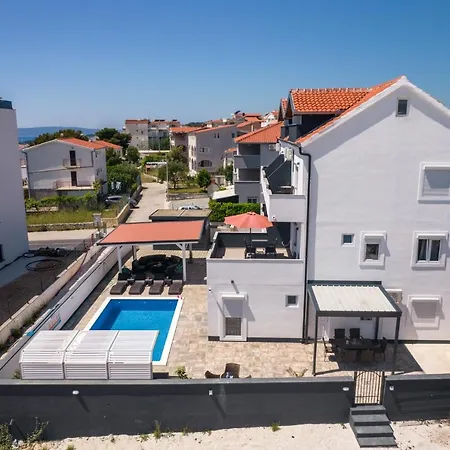 Apartman Etta Ciovo *