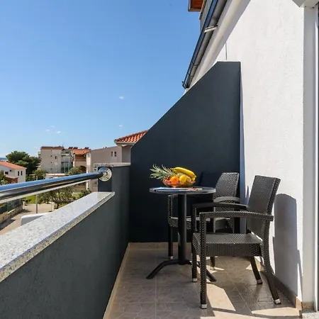 Etta Ciovo Daire