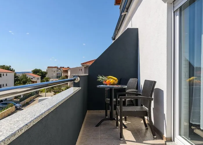 Etta Ciovo Apartment